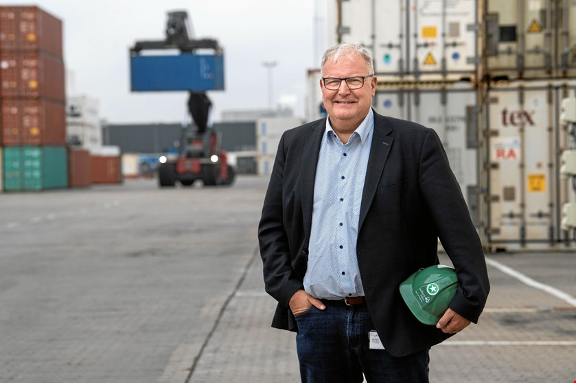 Reduktionen af CO2-udledningen ved at overgå til fjernvarme er et vigtigt skridt i fremtidssikringen af terminalen på Nørresundby-siden, siger adm. direktør Claus Holstein. Foto: Lars Horn/ Baghuset